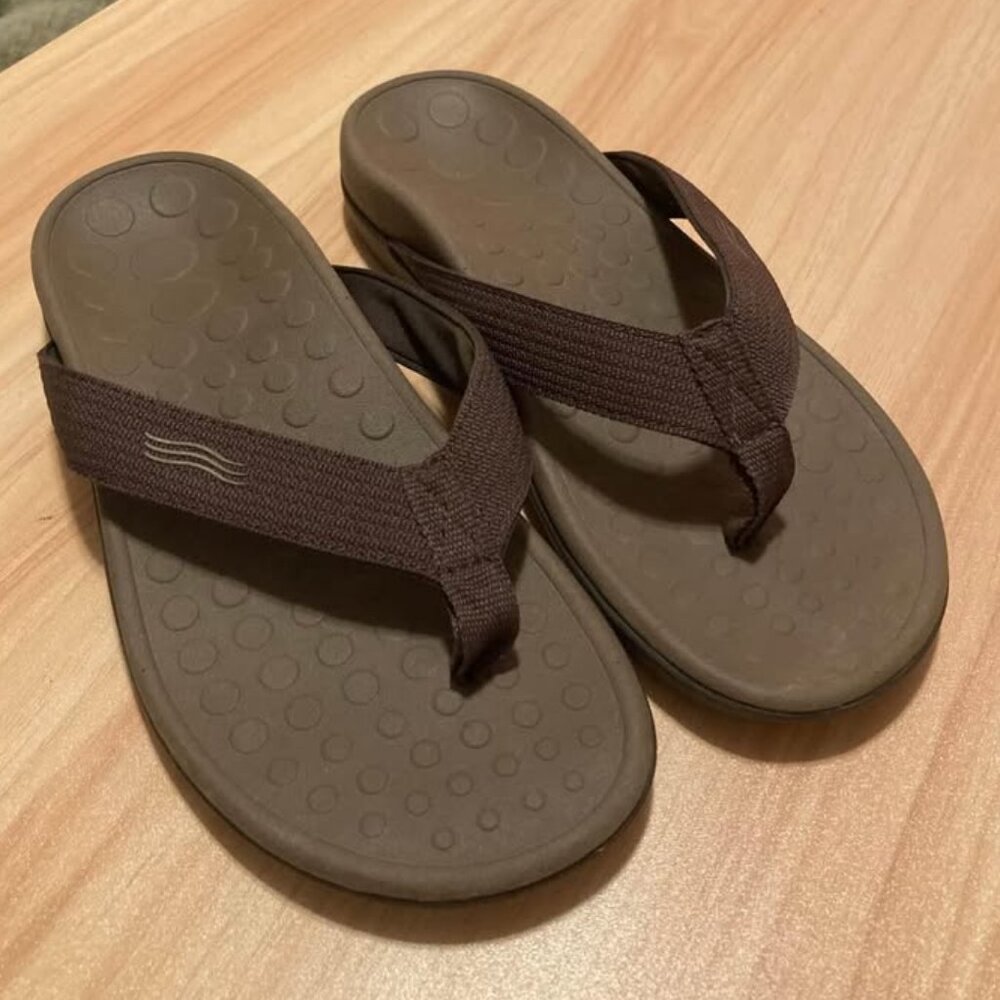 Unisex "Vionic Orthaheel - Wave" Flip Flop Sandals: Size 7 women's / 6 Men's